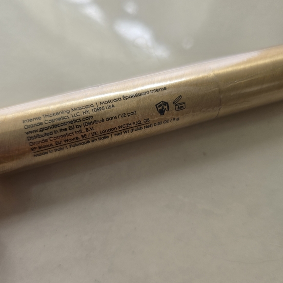 NWT Tube of Grande Drama Mascara - Brand New Factory Sealed - Picture 13 of 13